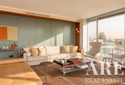 Apartment 4-bedroom for sale in Sete Rios, Lisbon &bull; ARE-41526