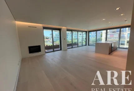 Apartment 2-bedroom for sale in Cascais, Greater Lisbon &bull; ARE-41565