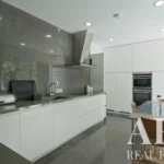 Villa 5-bedroom for sale in Carnaxide, Oeiras, Greater Lisbon • ARE-28221 - gallery image