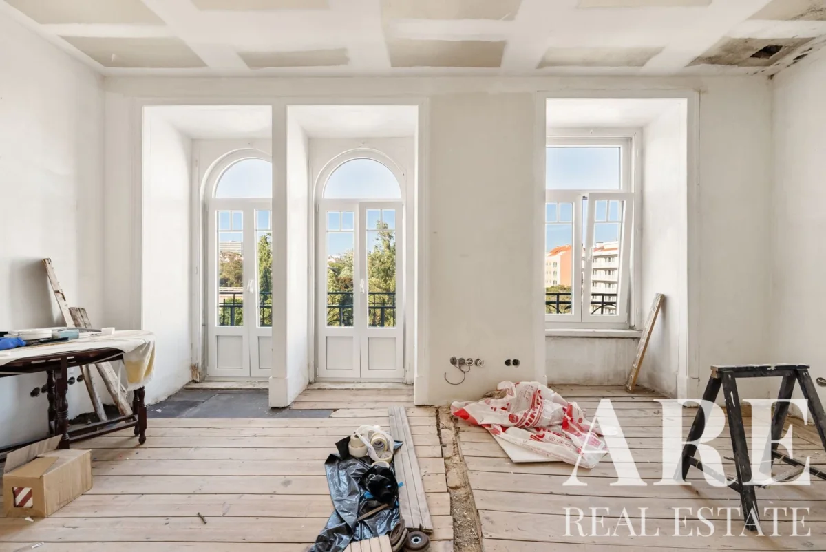 Penthouse Apartment 2-bedroom for sale in Gulbenkian, Lisbon &bull; ARE-41395