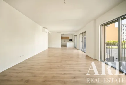 Apartment 3-bedroom for sale in Lumiar, Lisbon &bull; ARE-41548