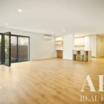 Apartment 3-bedroom for sale in Lumiar, Lisbon &bull; ARE-41551 - gallery image