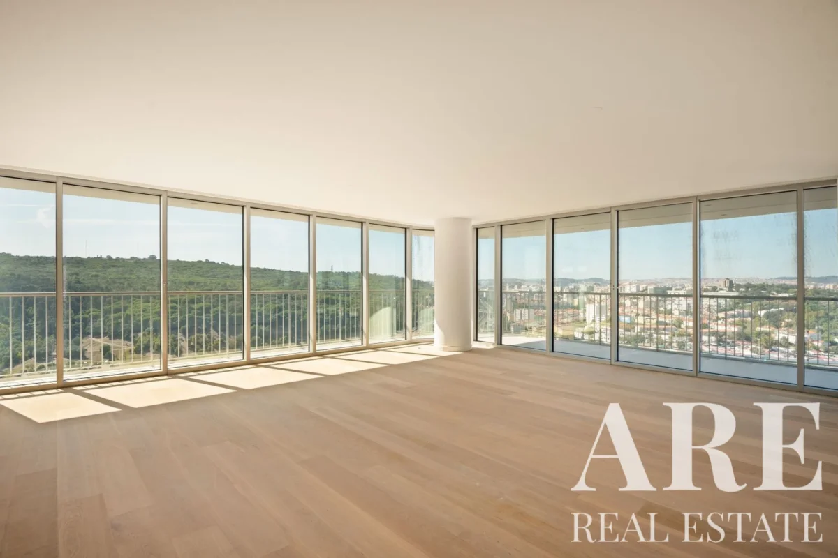 Apartment 4-bedroom for sale in Nova Campolide, Lisbon &bull; ARE-41644