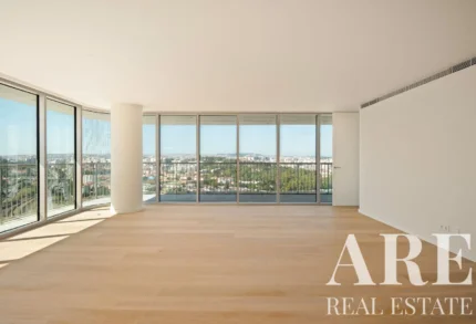 Apartment 4-bedroom for sale in Nova Campolide, Lisbon &bull; ARE-41644