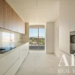 Apartment 4-bedroom for sale in Nova Campolide, Lisbon &bull; ARE-41644 - gallery image