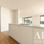 Apartment 3-bedroom for sale in Parque dos Poetas, Oeiras, Greater Lisbon &bull; ARE-41850 - gallery image