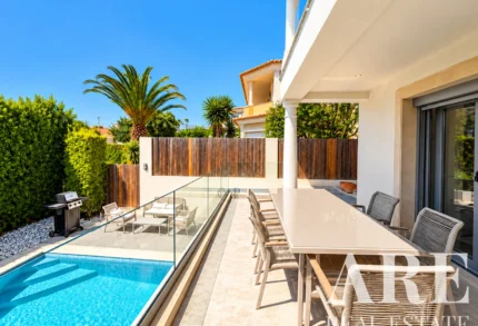 Villa 4-bedroom for sale in Birre, Cascais, Greater Lisbon &bull; ARE-41827