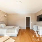Villa 4-bedroom for sale in Birre, Cascais, Greater Lisbon &bull; ARE-41827 - gallery image