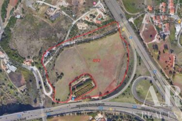 Plot for sale in Quinta da Moura, Oeiras, Lisbon