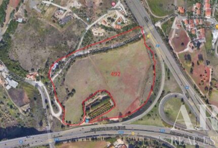 Plot for sale in Quinta da Moura, Oeiras, Lisbon