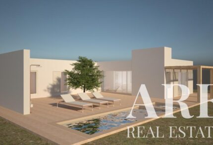 Villa 4-bedroom for sale in Porto Covo, Sines, Setubal