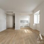 Apartment 1-bedroom for sale in Avenidas Novas, Lisbon - gallery image