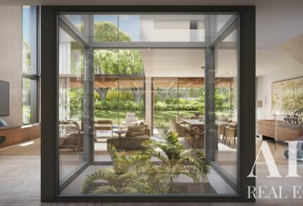 Luxury Villa 4-bedroom for sale in Floratta, Birre, Cascais, Lisbon