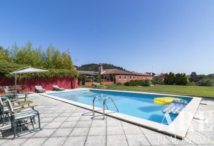 Farmhouse 8-bedroom for sale in Ourém, SANTAREM