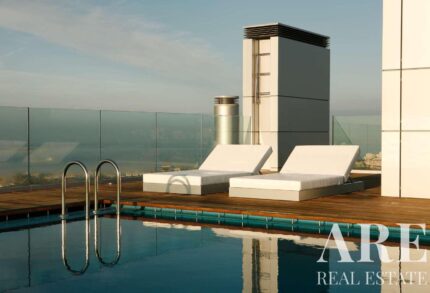 Apartment 4-bedroom for sale in Sky Restelo, Restelo, Lisbon