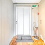 Apartment 2-bedroom for sale in Sé, Lisbon - gallery image