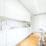 Apartment 2-bedroom for sale in Sé, Lisbon - gallery image