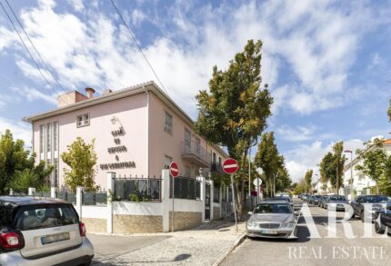 Villa 10-bedroom for sale in Benfica, Lisbon