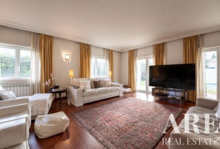 Villa 5-bedroom for sale in Guia, Cascais, Lisbon